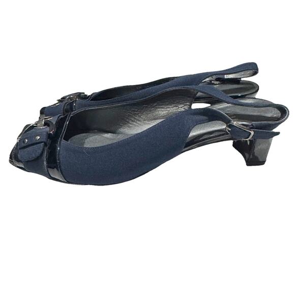 STUART WEITZMAN Black Navy Patent Leather Fabric Buckle Open Toe Pumps Sz 8.5 - Picture 4 of 9